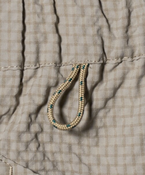 WILD THINGS（ワイルドシングス）の「【別注】＜WILD THINGS＞ ポケット ショートパンツ / キッズ 110cm-130cm（カーゴパンツ・キッズ・ベージュ/ブラック・S(120-130cm)/XS(110-120cm)）」の11枚目の写真