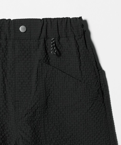 WILD THINGS（ワイルドシングス）の「【別注】＜WILD THINGS＞ ポケット ショートパンツ / キッズ 110cm-130cm（カーゴパンツ・キッズ・ベージュ/ブラック・S(120-130cm)/XS(110-120cm)）」の15枚目の写真