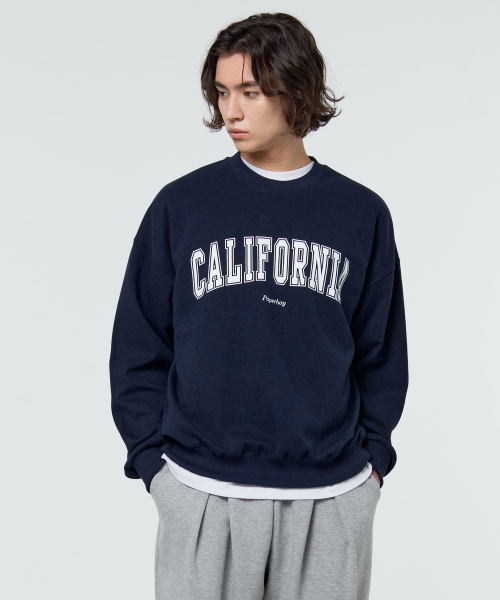 PAPERBOY(ペーパーボーイ)の「カリフォルニア スウェットシャツ - ネイビー(スウェット・レディース・ネイビー・SMALL/MEDIUM/LARGE/X-LARGE)」の4枚目の写真