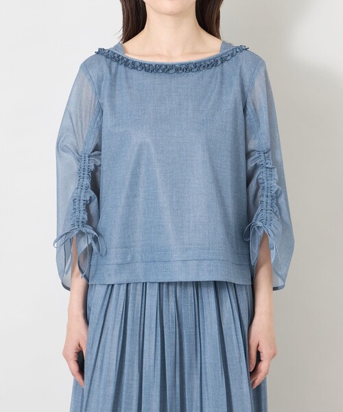 TO BE CHIC(トゥー ビー シック)の「デニムプリント フリルボートネックブラウス(シャツ/ブラウス・レディース・ダークネイビー/ブルー系その他4・40)」の5枚目の写真