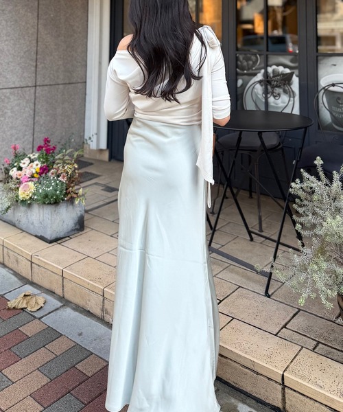 THEODORIC.dy(セオドリックディ)の「ミニマルサテンドレープ スカート『気の利いたウエストストレッチ』(スカート・レディース・クリーム/ミント/ブラック/ライトグレー・MEDIUM/SMALL)」の7枚目の写真