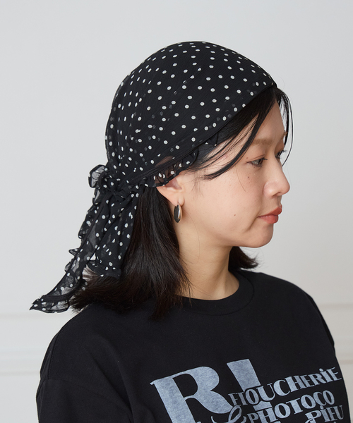 IENA LA BOUCLE(イエナラブークル)の「IENA LA BOUCLE シアードットバブーシュカ(バンダナ/スカーフ・レディース・ホワイト系その他/ブラック系その他・FREE)」の3枚目の写真