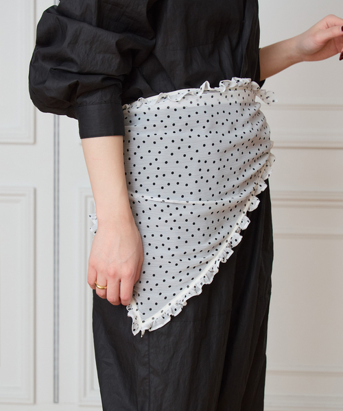 IENA LA BOUCLE(イエナラブークル)の「IENA LA BOUCLE シアードットバブーシュカ(バンダナ/スカーフ・レディース・ホワイト系その他/ブラック系その他・FREE)」の5枚目の写真