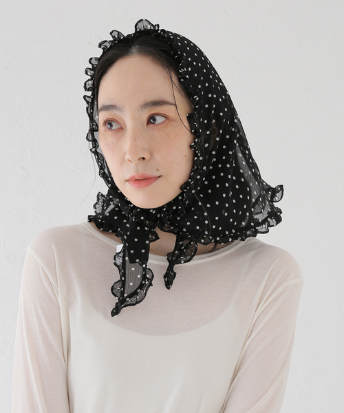 IENA LA BOUCLE(イエナラブークル)の「IENA LA BOUCLE シアードットバブーシュカ(バンダナ/スカーフ・レディース・ホワイト系その他/ブラック系その他・FREE)」の12枚目の写真