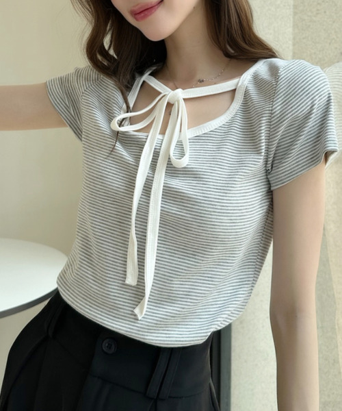 Ada.(エイダ)の「細ボーダー フロント リボンタイ ショート丈 カットソー(Tシャツ/カットソー・レディース・ホワイト/ブラック/ホワイト×ブラック・FREE)」の18枚目の写真