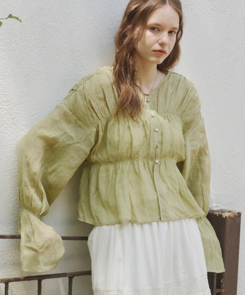 OLUN(オルン)の「2way sheer cardigan/2wayデザインシアーカーディガン(カーディガン/ボレロ・レディース・グリーン/ベージュ/ブラック/アイボリー・FREE)」の9枚目の写真