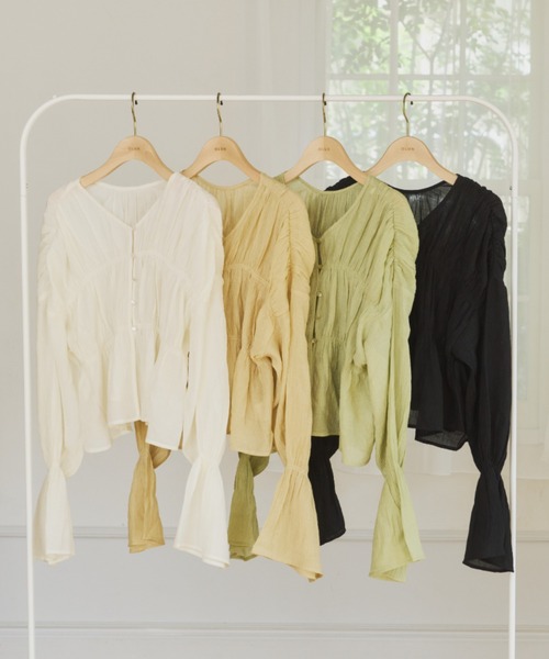 OLUN(オルン)の「2way sheer cardigan/2wayデザインシアーカーディガン(カーディガン/ボレロ・レディース・グリーン/ベージュ/ブラック/アイボリー・FREE)」の5枚目の写真