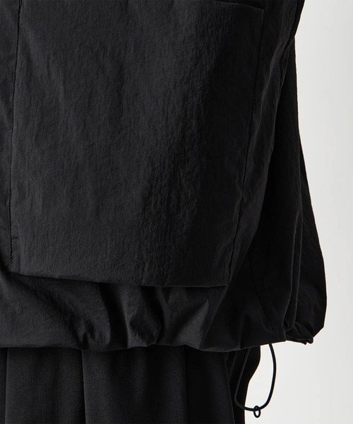 WHITE MOUNTAINEERING（ホワイトマウンテニアリング）の「【White Mountaineering/ホワイトマウンテニアリング】ZIP OFF LAYERED SHIRT（シャツ/ブラウス・メンズ・ブラック・2/1）」の6枚目の写真