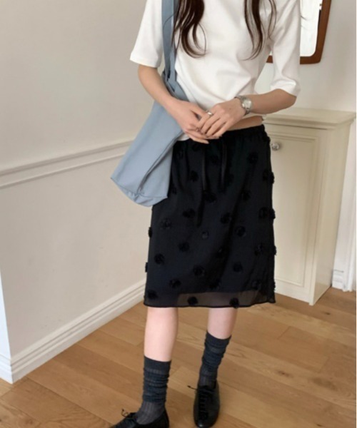 FAVORITO(ファヴォリート)の「リボンフラワースカート(スカート・レディース・ホワイト/ブラック・F)」の14枚目の写真
