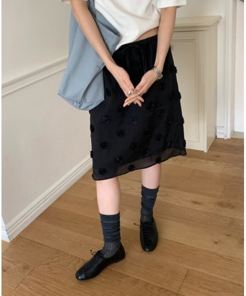 FAVORITO(ファヴォリート)の「リボンフラワースカート(スカート・レディース・ホワイト/ブラック・F)」の15枚目の写真
