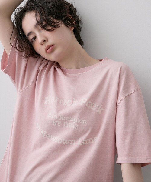 Dessin(デッサン)の「【ユニセックス/洗える】ピグメントロゴTシャツ(Tシャツ/カットソー・レディース・ライトブルー/ベビーピンク/ブラック・04/03/02/01/00)」の3枚目の写真
