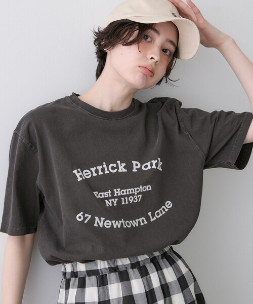 Dessin(デッサン)の「【ユニセックス/洗える】ピグメントロゴTシャツ(Tシャツ/カットソー・レディース・ライトブルー/ベビーピンク/ブラック・04/03/02/01/00)」の1枚目の写真