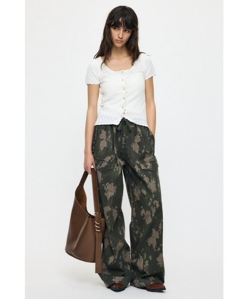 MOUSSY（マウジー）の「POCKET TWILL カーゴパンツ（カーゴパンツ・レディース・オフホワイト/ネイビー/グリーン系その他2・1/2）」の5枚目の写真