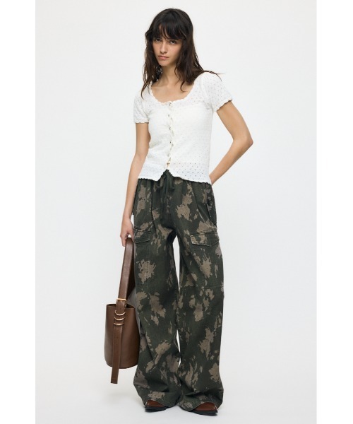 MOUSSY（マウジー）の「POCKET TWILL カーゴパンツ（カーゴパンツ・レディース・オフホワイト/ネイビー/グリーン系その他2・1/2）」の6枚目の写真