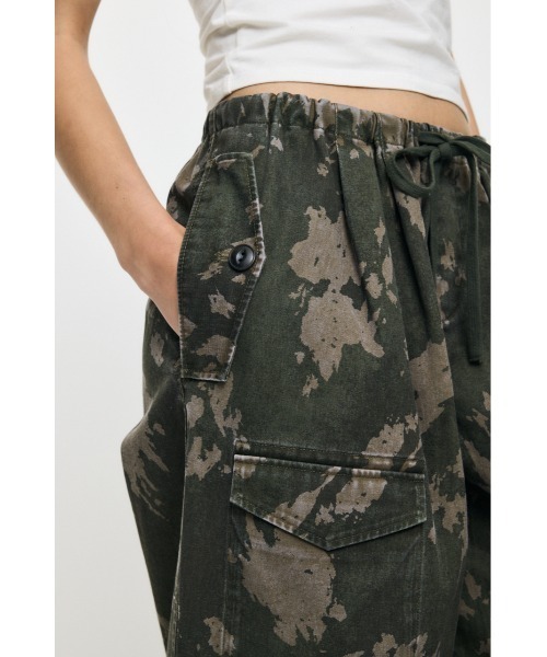 MOUSSY（マウジー）の「POCKET TWILL カーゴパンツ（カーゴパンツ・レディース・オフホワイト/ネイビー/グリーン系その他2・1/2）」の13枚目の写真