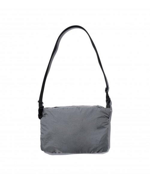 YALE（イェール）の「[ONEMILE WEAR] コンフォートバックフルノーカラージャケット グレー（ナイロンジャケット・レディース・その他・LARGE/MEDIUM/X-LARGE/SMALL/WS）」の5枚目の写真