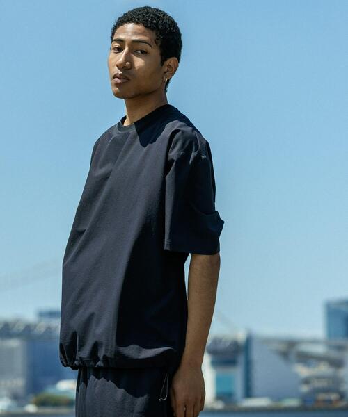 URBAN RESEARCH(アーバンリサーチ)の「『洗濯可/防シワ/撥水』COOL DOTS SHORT-SLEEVE T-SHIRTS(Tシャツ/カットソー・メンズ・チャコールグレー/ブラック/ネイビー・MEDIUM/LARGE)」の4枚目の写真