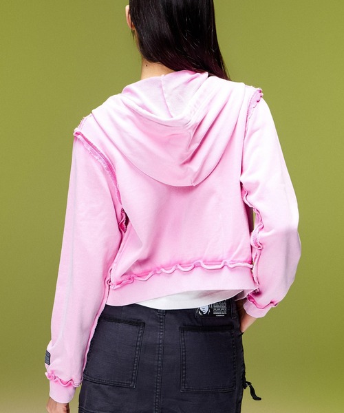 X-girl（エックスガール）の「FADED CUT OFF COMPACT ZIP UP SWEWAT HOODIE（パーカー・レディース・ブラック/ピンク/ブラウン・M/S）」の5枚目の写真