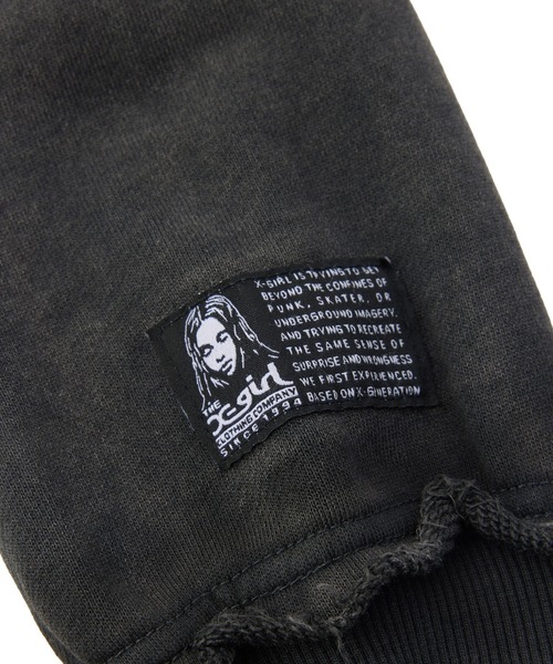X-girl（エックスガール）の「FADED CUT OFF COMPACT ZIP UP SWEWAT HOODIE（パーカー・レディース・ブラック/ピンク/ブラウン・M/S）」の22枚目の写真