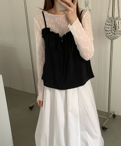 Chiina(チーナ)の「Chiina / フラワーレースシアートップス(シャツ/ブラウス・レディース・ブラック/ホワイト/ライトイエロー・FREE)」の5枚目の写真