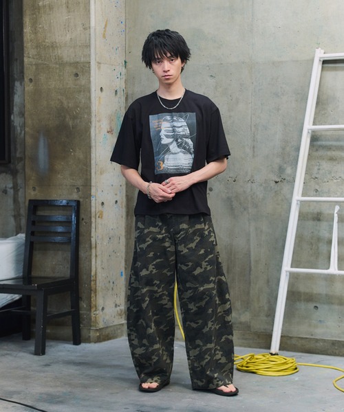 ILL'S（イルズ）の「タック バック刺繍入り デニムパンツ / 2-TUCK BACK EMBROIDERED DENIM PANTS メンズ ウィメンズ ユニセックス（デニムパンツ・メンズ・ブラック系その他/ネイビー/ブラック・L/M）」の21枚目の写真