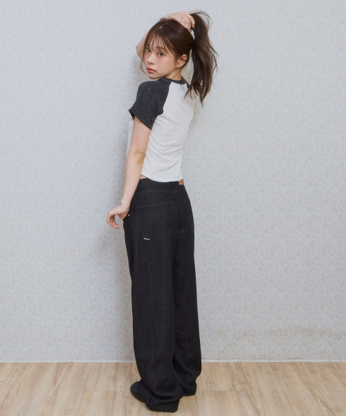 KIJIKO(キジコ)の「ke612c. Semi curved denim pants(デニムパンツ・レディース・ブルー系その他・SMALL/MEDIUM)」の2枚目の写真