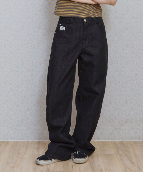 KIJIKO(キジコ)の「ke612c. Semi curved denim pants(デニムパンツ・レディース・ブルー系その他・SMALL/MEDIUM)」の5枚目の写真