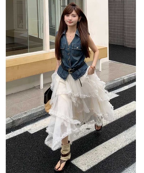 Aelina(エリナ)の「デニムベスト&フリルチュールスカートセットアップ(セットアップ・レディース・ライトブルー/インディゴブルー/ブルー・FREE)」の8枚目の写真