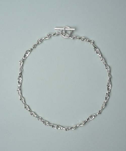 MAISON SPECIAL(メゾンスペシャル)の「《UNISEX》F-hole Motif Chain Necklace/Fホールモチーフチェーンネックレス【MAISON SPECIAL/メゾンスペシャル】(ネックレス・メンズ・シルバー・FREE)」の4枚目の写真