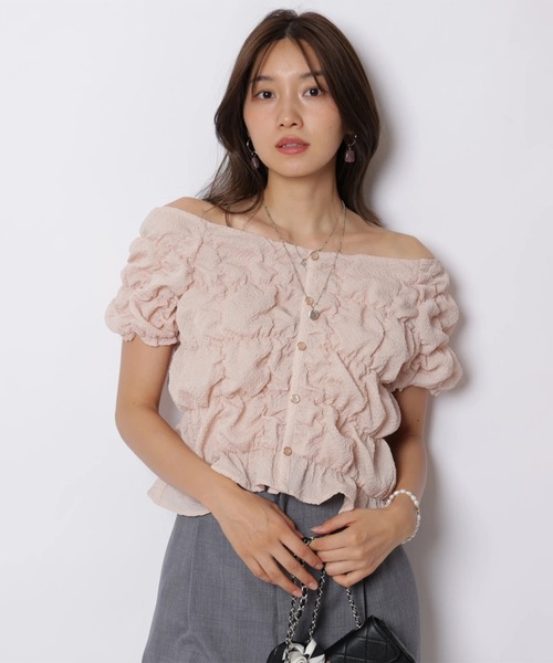 JUSGLITTY(ジャスグリッティー)の「パフシャーリングブラウス(シャツ/ブラウス・レディース・ピンク系その他5・2)」の2枚目の写真