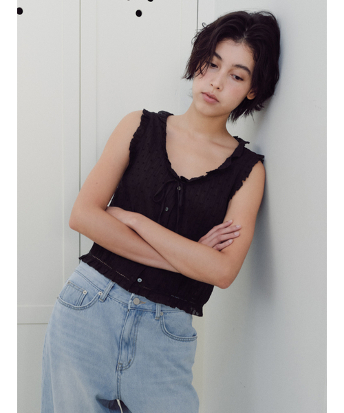 BAIE OUD(ベイウード)の「Dot U-neck frill sleeveless blouse_black(シャツ/ブラウス・レディース・その他・FREE)」の2枚目の写真