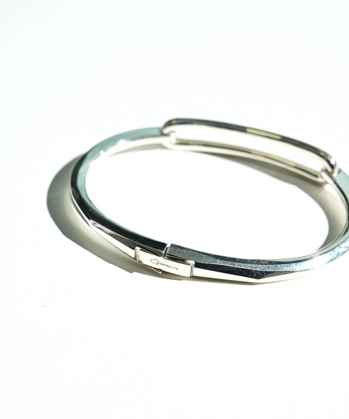 GARNI(ガルニ)の「【GARNI/ガルニ】Wire Carabiner Bracelet(ブレスレット・メンズ・シルバー・FREE)」の1枚目の写真