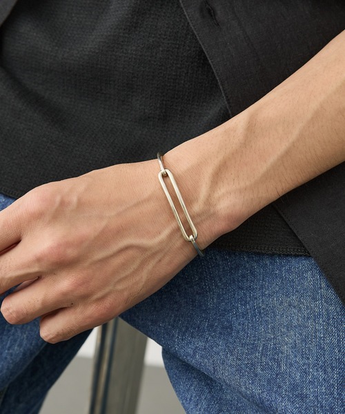 GARNI(ガルニ)の「【GARNI/ガルニ】Wire Carabiner Bracelet(ブレスレット・メンズ・シルバー・FREE)」の3枚目の写真