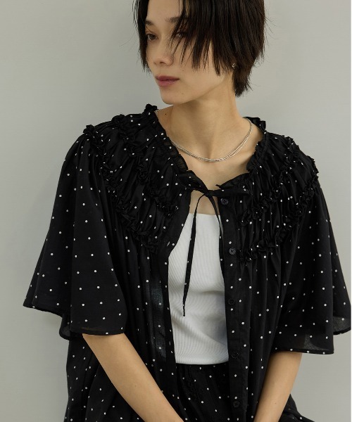 crinkle crinkle crinkle(クリンクルクリンクルクリンクル)の「【WEB先行販売】【crinkle crinkle crinkle】別注ドットコットンブラウス(シャツ/ブラウス・レディース・ブラック系その他・FREE)」の1枚目の写真