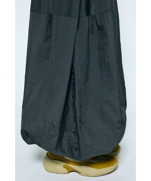 nagonstans（ナゴンスタンス）の「balloon skirt pants（その他パンツ・レディース・ブラック/ダークグレー・SMALL/MEDIUM）」の14枚目の写真