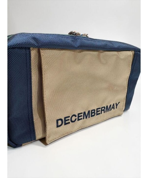 DECEMBERMAY（ディセンバーメイ）の「Embroidery ice bag（クラッチバッグ・メンズ・ブラック/ホワイト/レッド・ONE SIZE）」の4枚目の写真