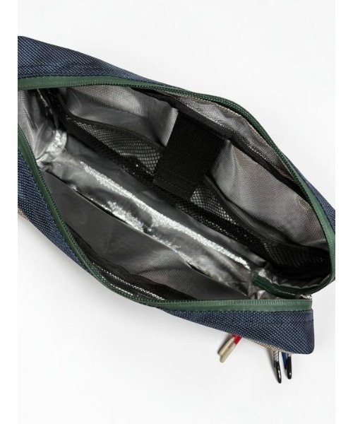 DECEMBERMAY（ディセンバーメイ）の「Embroidery ice bag（クラッチバッグ・メンズ・ブラック/ホワイト/レッド・ONE SIZE）」の6枚目の写真