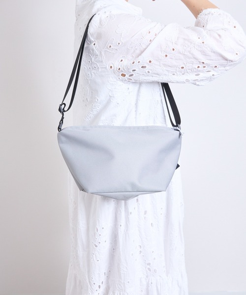 Magine(マージン)の「【SELECT】EM : ショルダー 撥水 軽量|デックショルダー(ショルダーバッグ・レディース・ブラック/グレー/キャメル・FREE)」の19枚目の写真