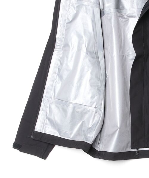 THE NORTH FACE(ザノースフェイス)の「ザ・ノースフェイス / マウンテンラウンダージャケット NP12503(メンズ)(マウンテンパーカー・メンズ・ブラック・SMALL/LARGE)」の3枚目の写真