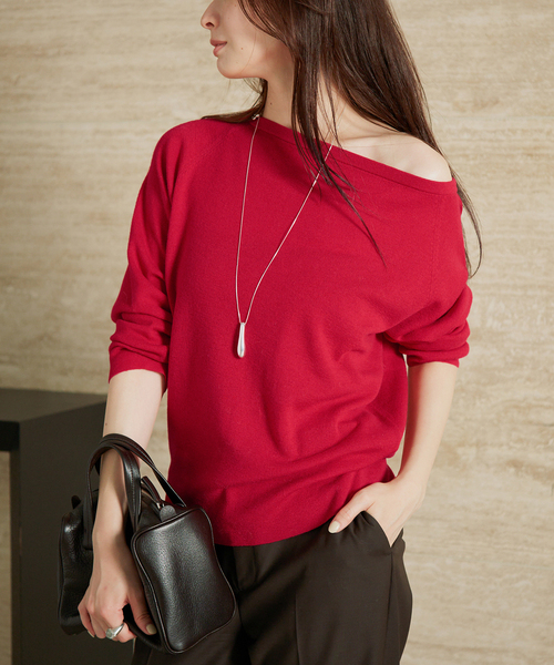 plage(プラージュ)の「《追加》Off shoulder slit ニット 4(ニット/セーター・レディース・グレー/ベージュ/レッド/ホワイト・FREE)」の4枚目の写真