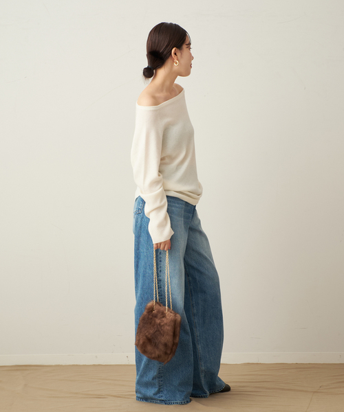 plage(プラージュ)の「《追加》Off shoulder slit ニット 4(ニット/セーター・レディース・グレー/ベージュ/レッド/ホワイト・FREE)」の7枚目の写真