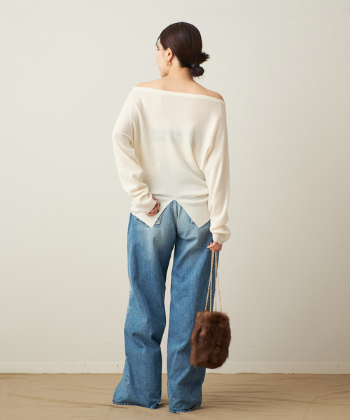 plage(プラージュ)の「《追加》Off shoulder slit ニット 4(ニット/セーター・レディース・グレー/ベージュ/レッド/ホワイト・FREE)」の8枚目の写真