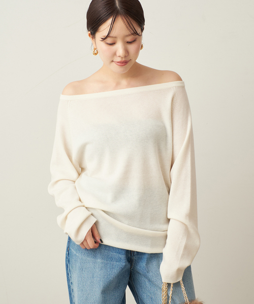 plage(プラージュ)の「《追加》Off shoulder slit ニット 4(ニット/セーター・レディース・グレー/ベージュ/レッド/ホワイト・FREE)」の9枚目の写真