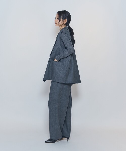 1er Arrondissement(プルミエアロンディスモン)の「ウールツイル ダブルブレストジレ(ベスト・レディース・チャコールグレー・38/36)」の7枚目の写真