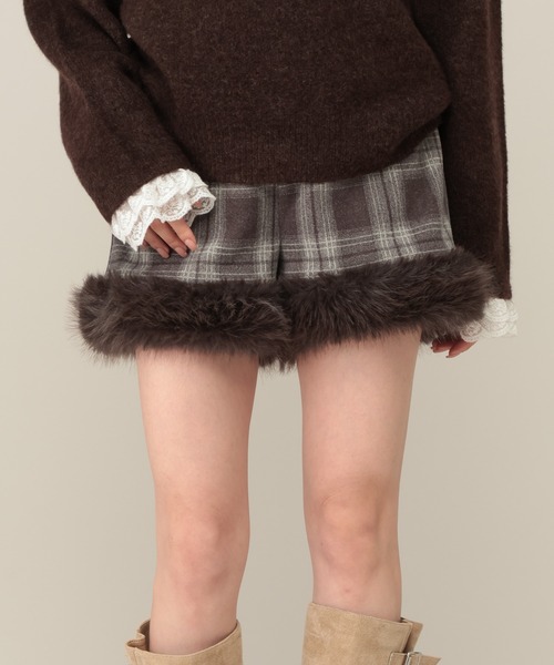 Heather(ヘザー)の「ファー付きコンパクトタイトショートパンツ 1077796(その他パンツ・レディース・ブラウン系その他/アイボリー/ブラック・S/M)」の3枚目の写真