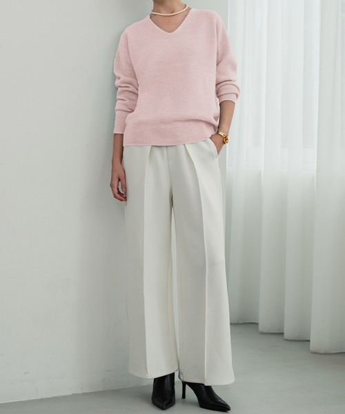 ELFRANK(エルフランク)の「【2026AW】【上質ウール100%】Vネックニットプルオーバー(ニット/セーター・レディース・オフホワイト/レッド/ベージュ/グレー/チャコールグレー/ピンク/イエロー/グリーン・FREE)」の16枚目の写真