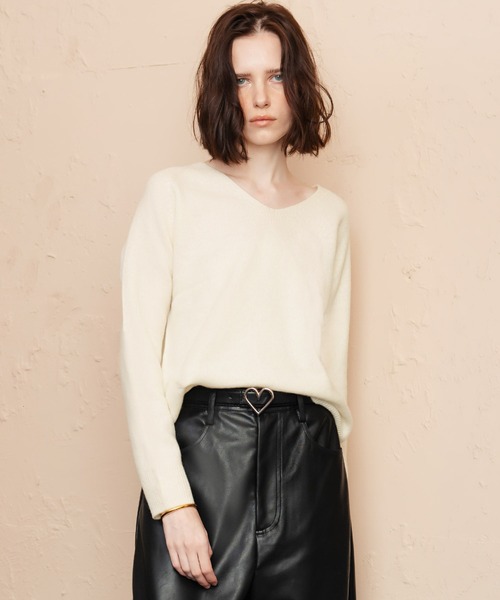 ELFRANK(エルフランク)の「【2026AW】【上質ウール100%】Vネックニットプルオーバー(ニット/セーター・レディース・オフホワイト/レッド/ベージュ/グレー/チャコールグレー/ピンク/イエロー/グリーン・FREE)」の22枚目の写真