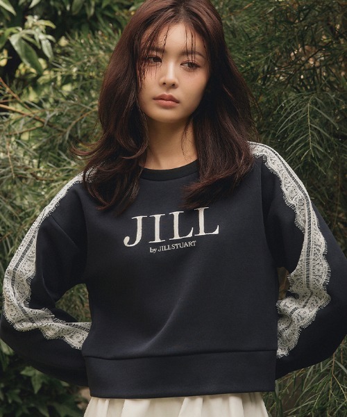 JILL by JILL STUART(ジルバイジルスチュアート)の「ラインレースロゴスウエット(スウェット・レディース・ネイビー/ホワイト/グレー/ブルー・FREE)」の1枚目の写真