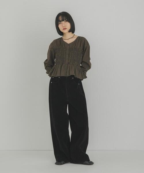 KBF(ケイビーエフ)の「シャーリングチェックペプラムブラウス(シャツ/ブラウス・レディース・ブラウン系その他/ベージュ系その他・ONE)」の6枚目の写真