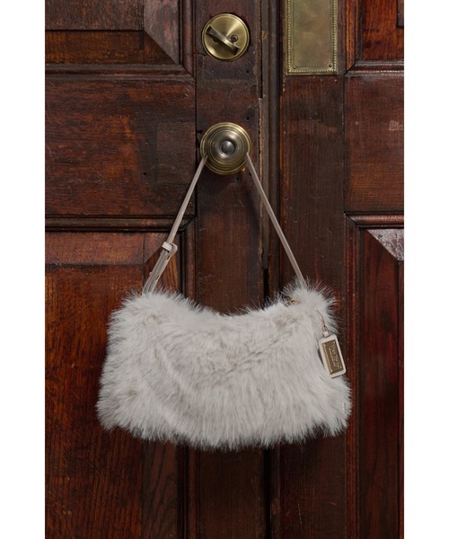 Her lip to（ハーリップトゥー）の「Faux Fur Top-Handle Bag（ハンドバッグ・レディース・ホワイト系/ブラウン系・FREE）」の16枚目の写真